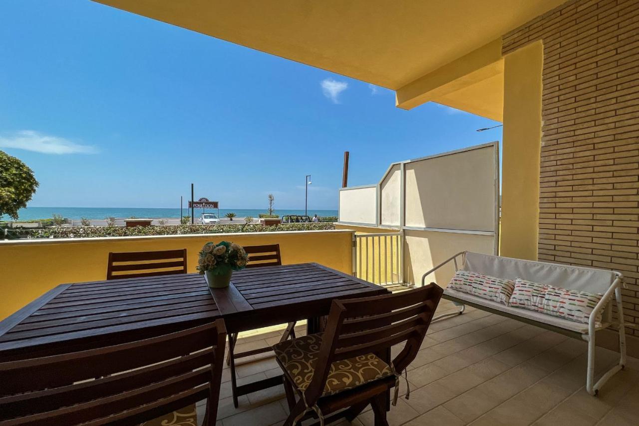 Il Mare In Giardino Apartment Scauri  Exterior foto