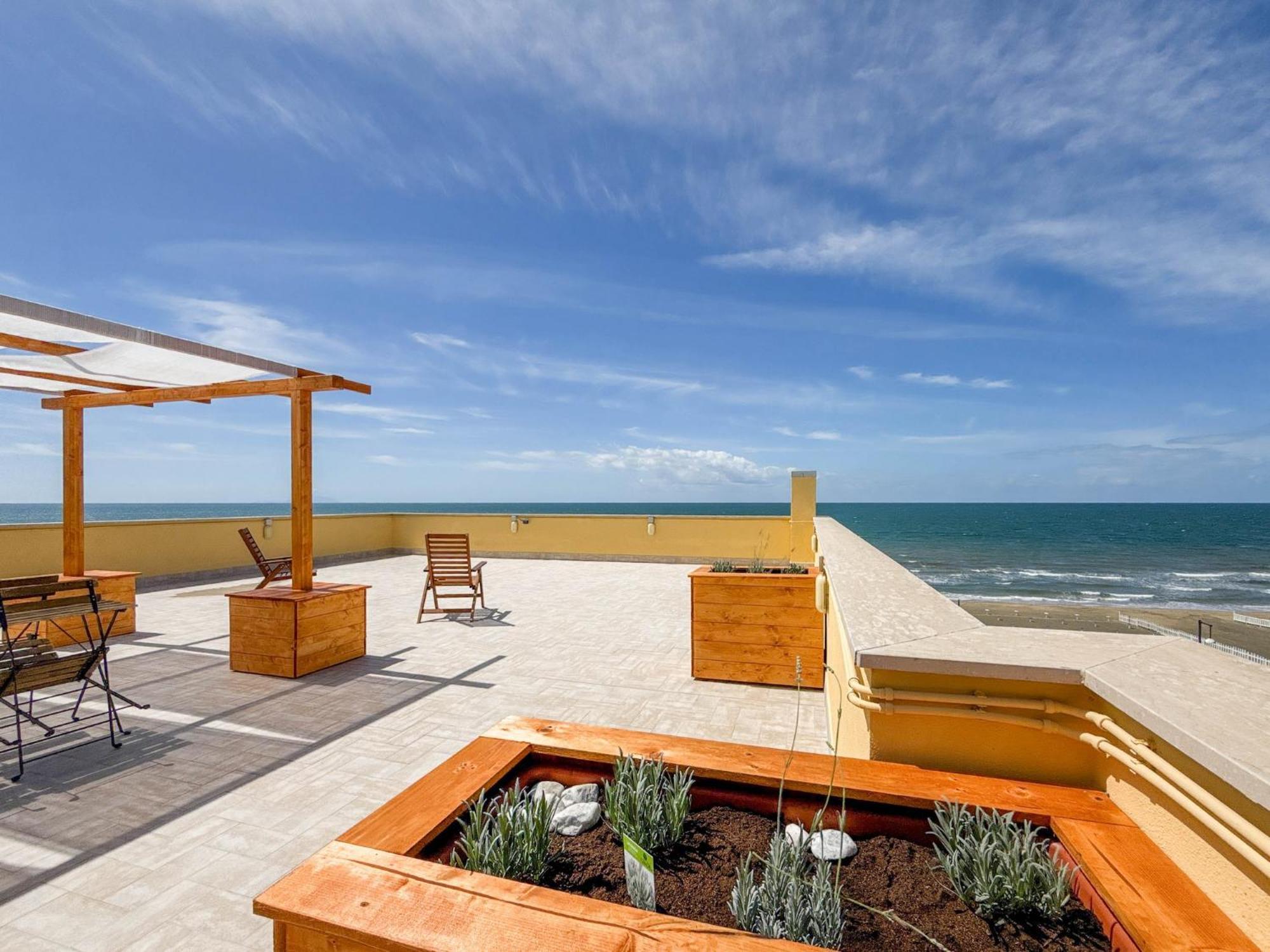 Il Mare In Giardino Apartment Scauri  Exterior foto