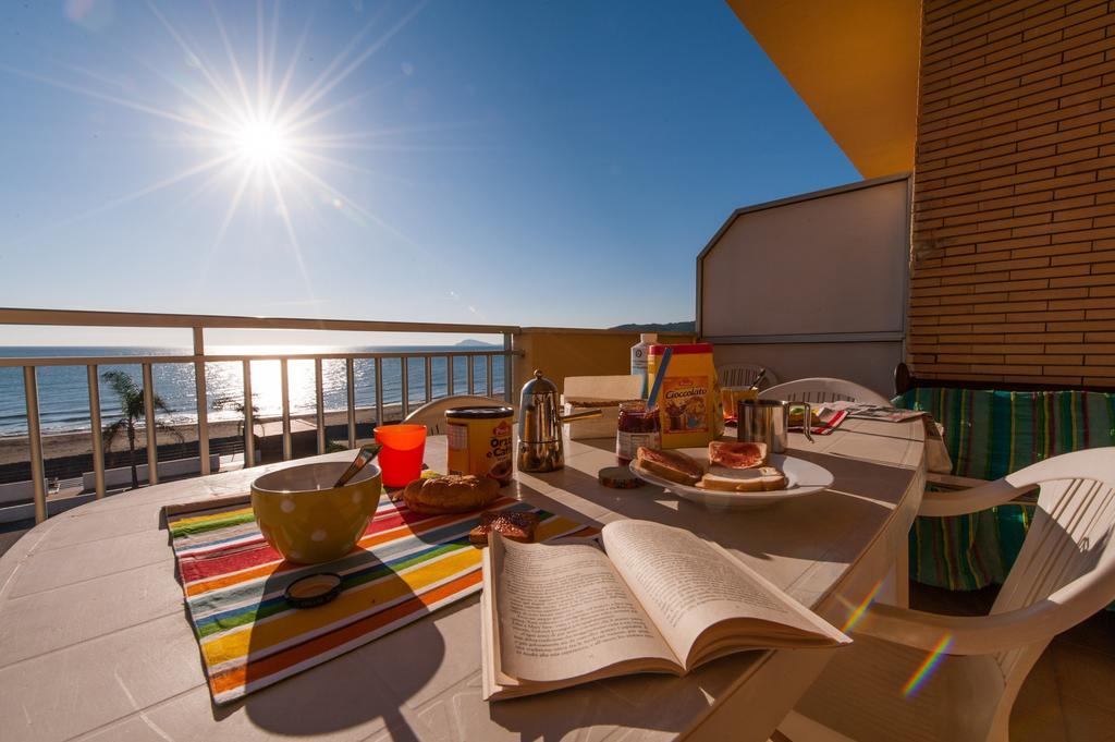 Il Mare In Giardino Apartment Scauri  Exterior foto